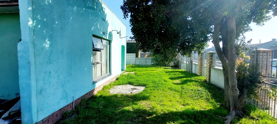 3 Bedroom Property for Sale in Palm Park Western Cape